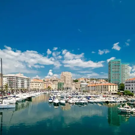 Modern Space - Mare 5 Min - Ac - Wifi * Savona