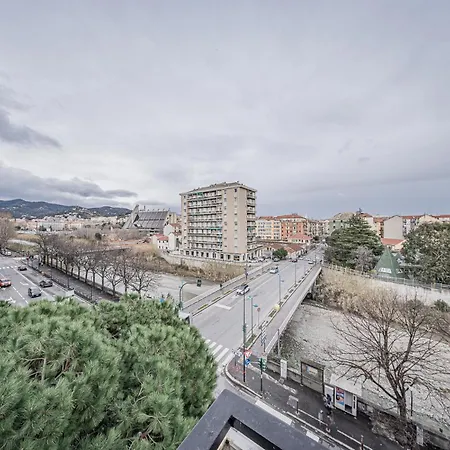 Appartement Modern Space - Mare 5 Min - Ac - Wifi Savone